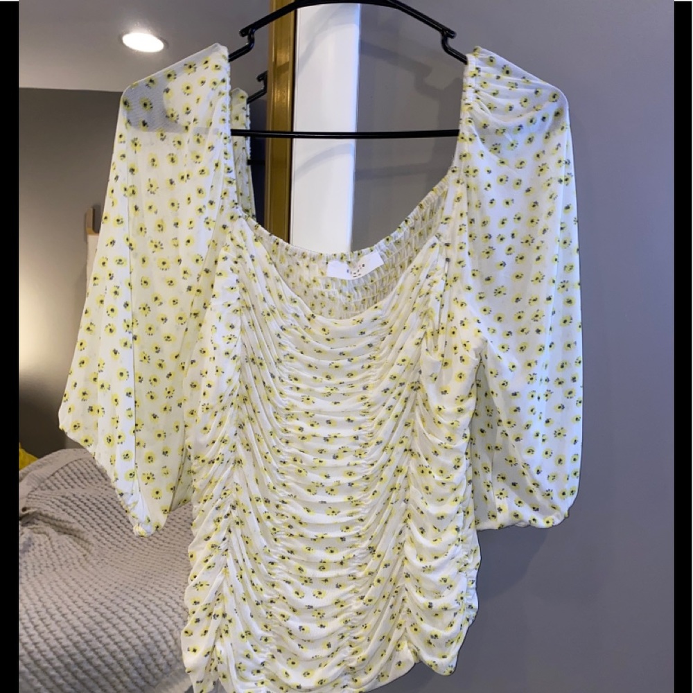 Elodie top